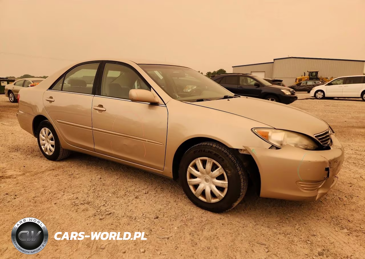 2005 Toyota Camry Le VIN:4T1BE32K05U540423 - 4