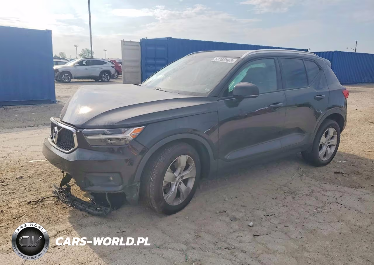 2022 Volvo Xc40 T5 Momentum