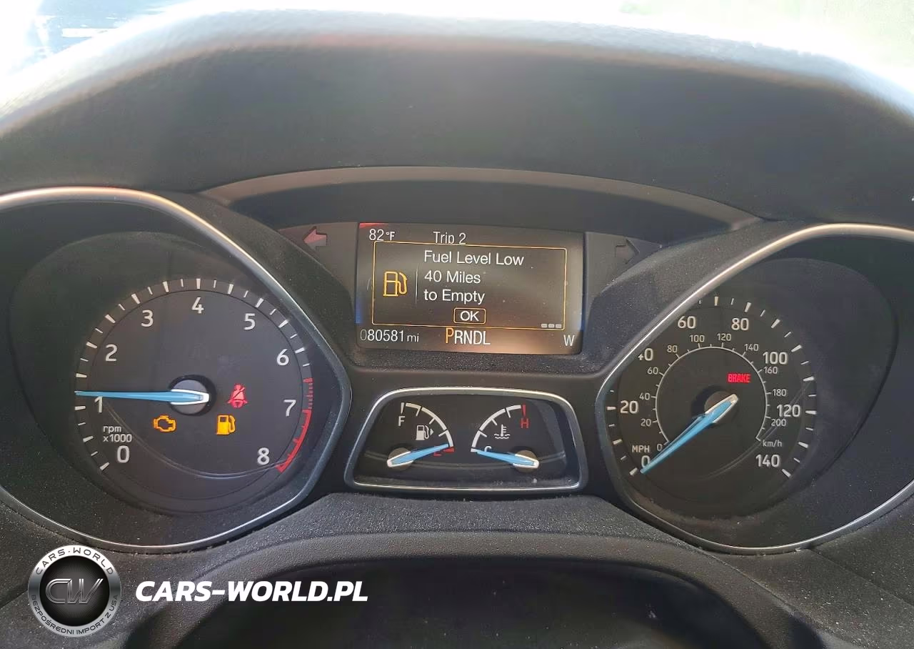 2018 Ford Focus Se VIN:1FADP3F23JL204014 - 9
