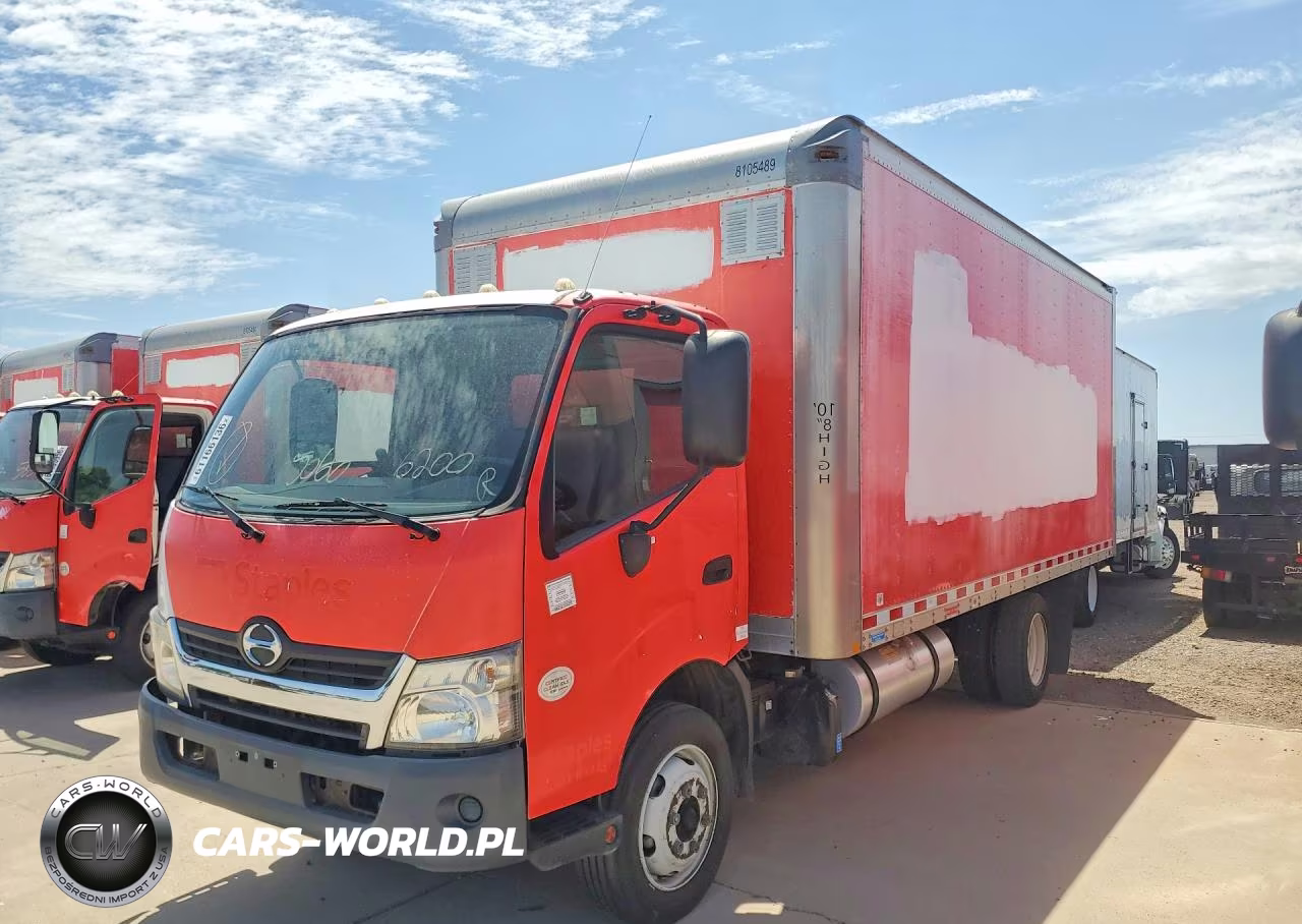 2018 Hino 195 – zdjęcie 1 z 13