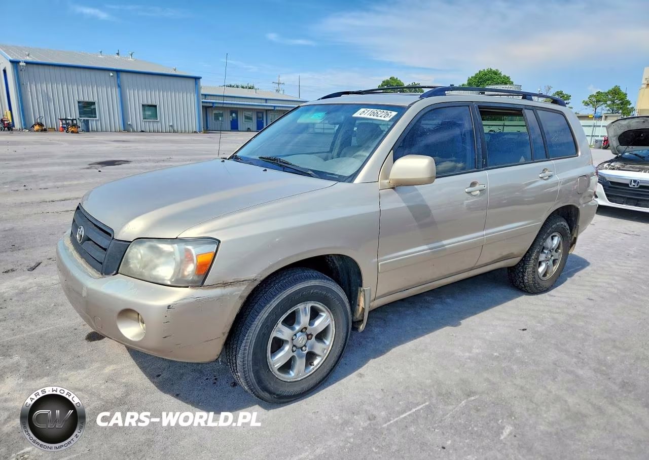 2004 Toyota Highlander Base