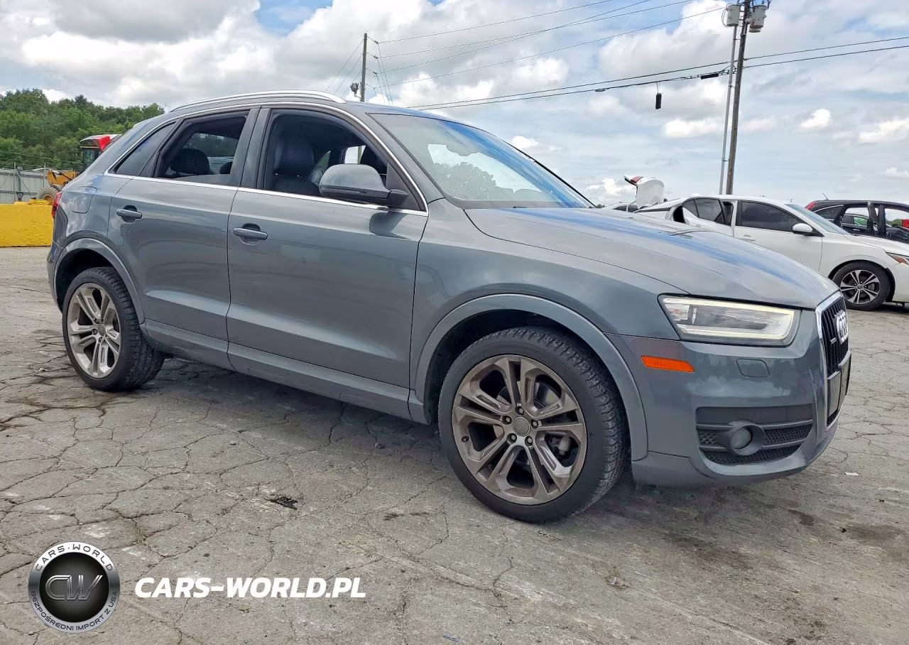 2015 Audi Q3 Premium Plus VIN:WA1EFCFS0FR003199 - 4
