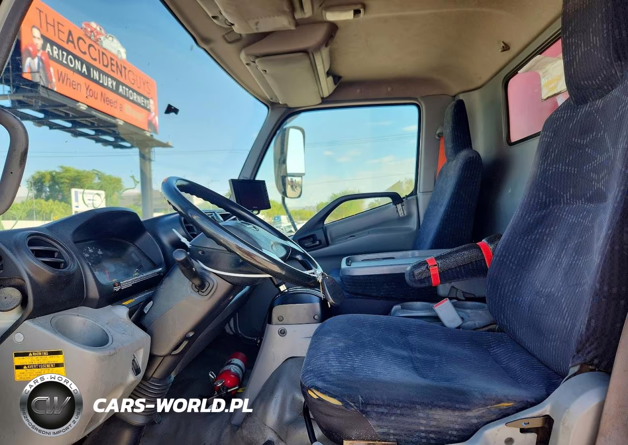 2018 Hino 195 Box Truck VIN:JHHSDM2H6JK006315 - 7