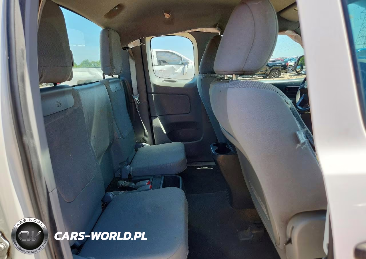 2015 Toyota Tacoma Access Cab VIN:5TFTX4CN4FX050519 - 10
