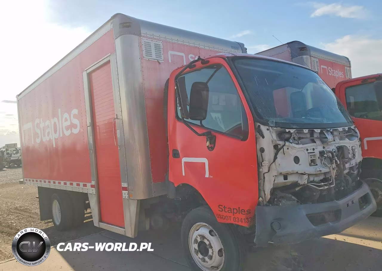 2018 Hino 195 Box Truck VIN:JHHSDM2H6JK006363 - 4