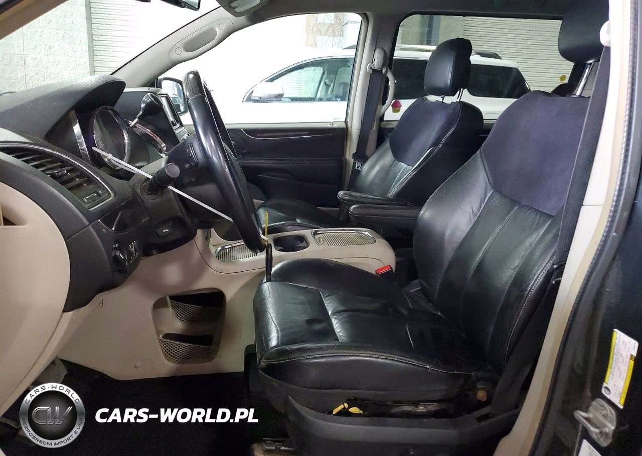 2012 Chrysler Town & Country Limited VIN:2C4RC1GG0CR362704 - 7