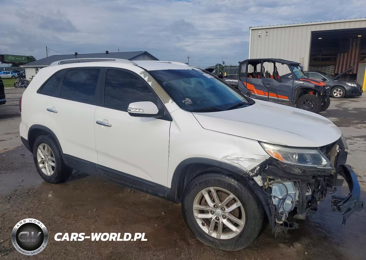 2015 Kia Sorento Lx VIN:5XYKT3A66FG556322 - 4