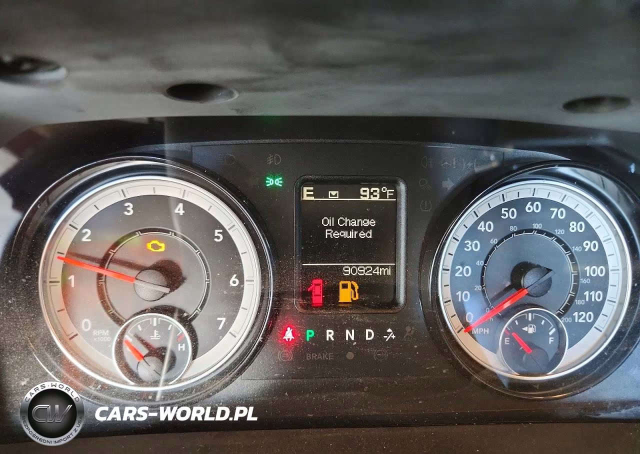 2021 Ram 1500 Classic Tradesman VIN:1C6RR6KG2MS549338 - 9