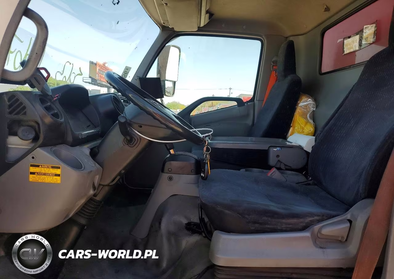 2018 Hino 195 VIN:JHHSDM2H3JK006367 - 7