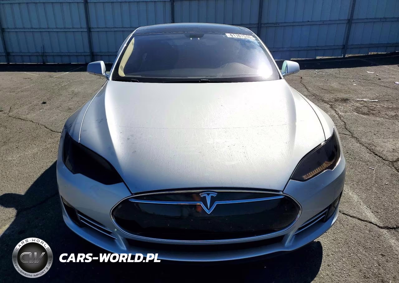 2014 Tesla Model S VIN:5YJSA1H11EFP48614 - 5