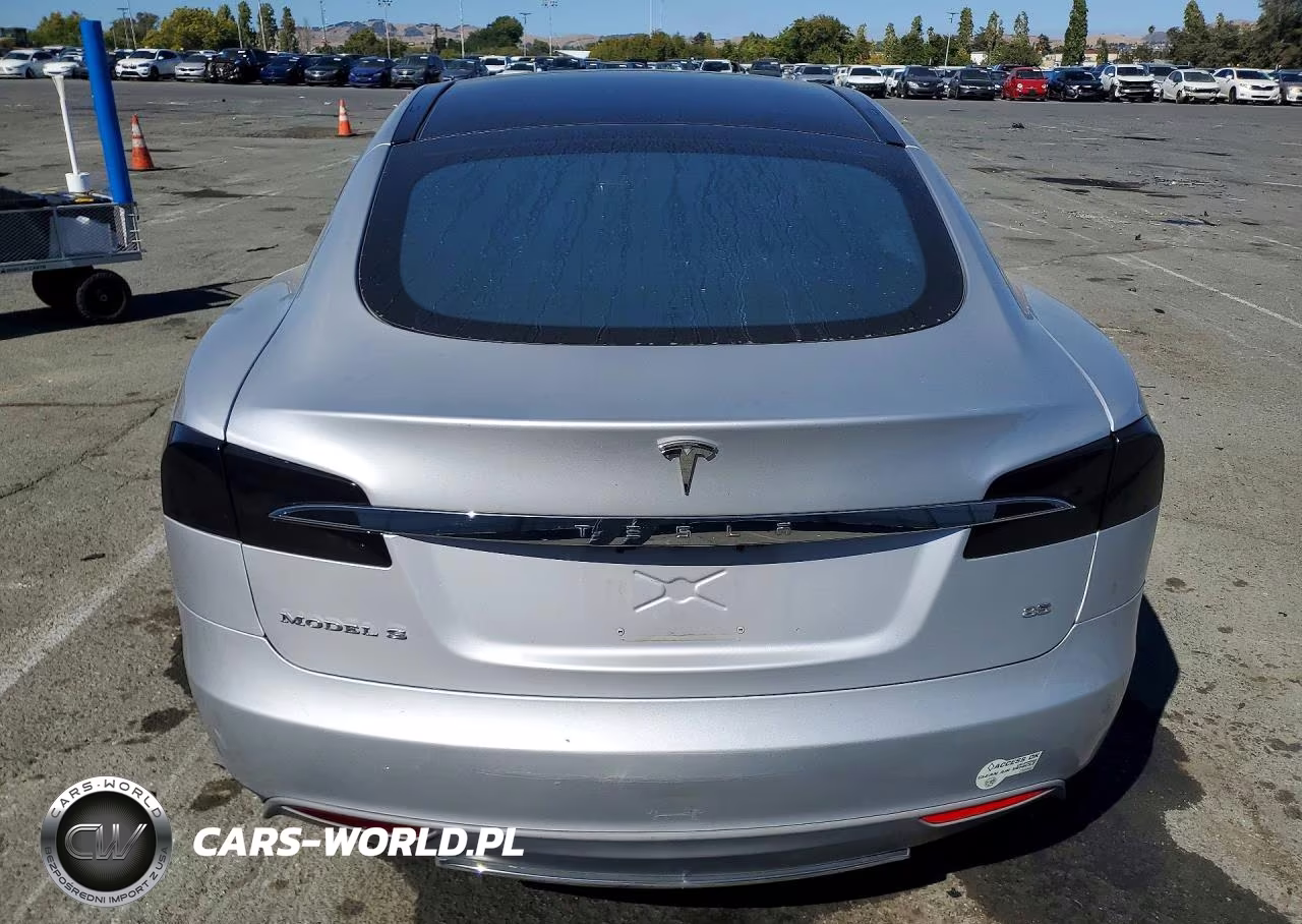 2014 Tesla Model S VIN:5YJSA1H11EFP48614 - 6
