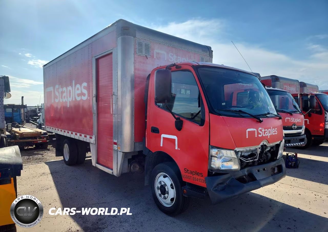 2018 Hino 195 Box Truck VIN:JHHSDM2HXJK006401 - 4