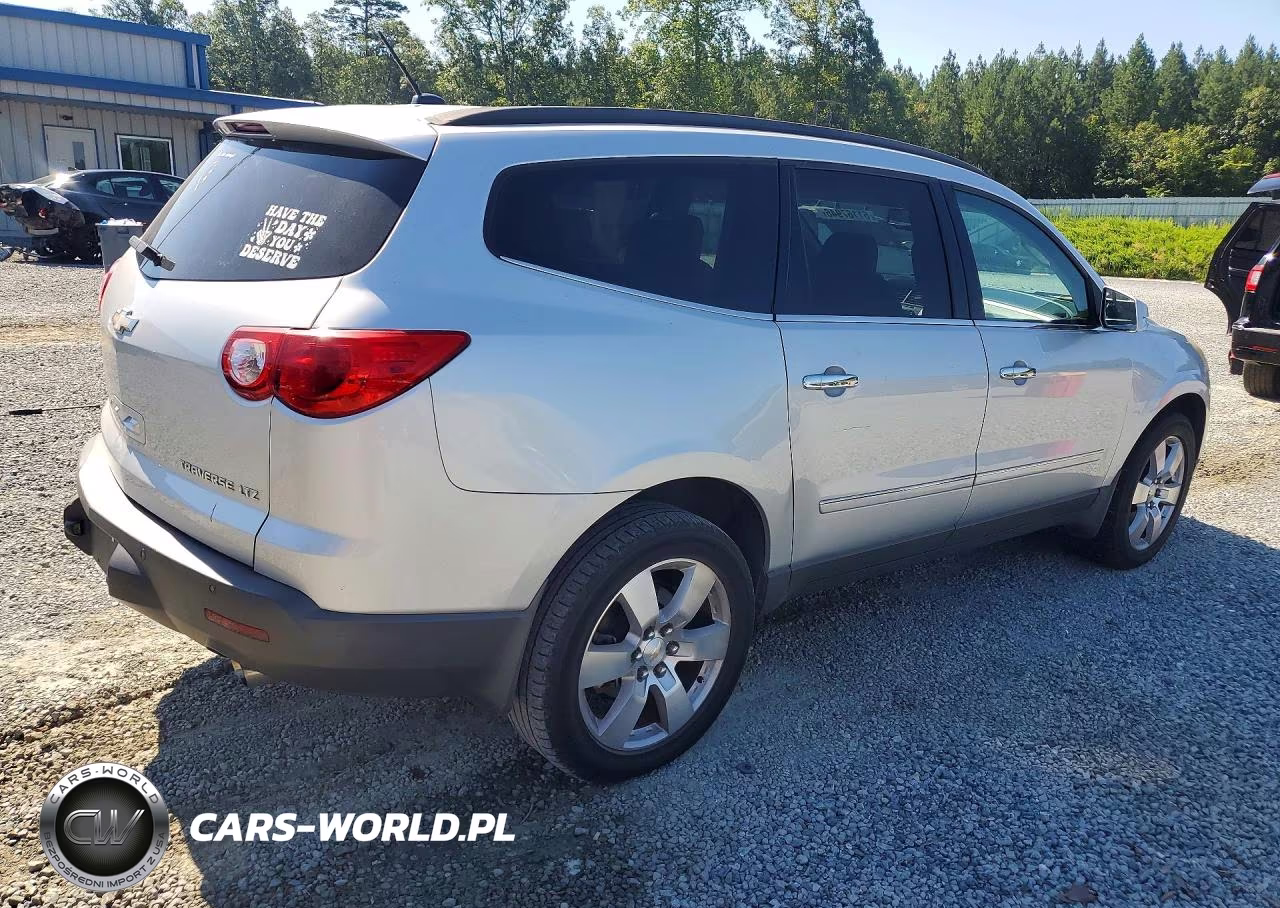 2011 Chevrolet Traverse Ltz VIN:1GNKRLED5BJ337411 - 3