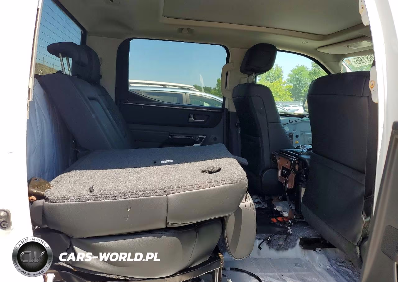 2024 Toyota Tundra Limited Hv VIN:5TFWC5DB3RX056934 - 10