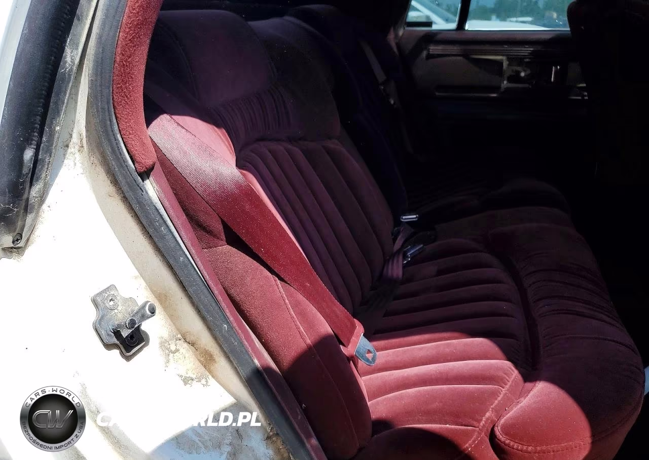 1994 Buick Roadmaster VIN:1G4BN52P0RR403966 - 10