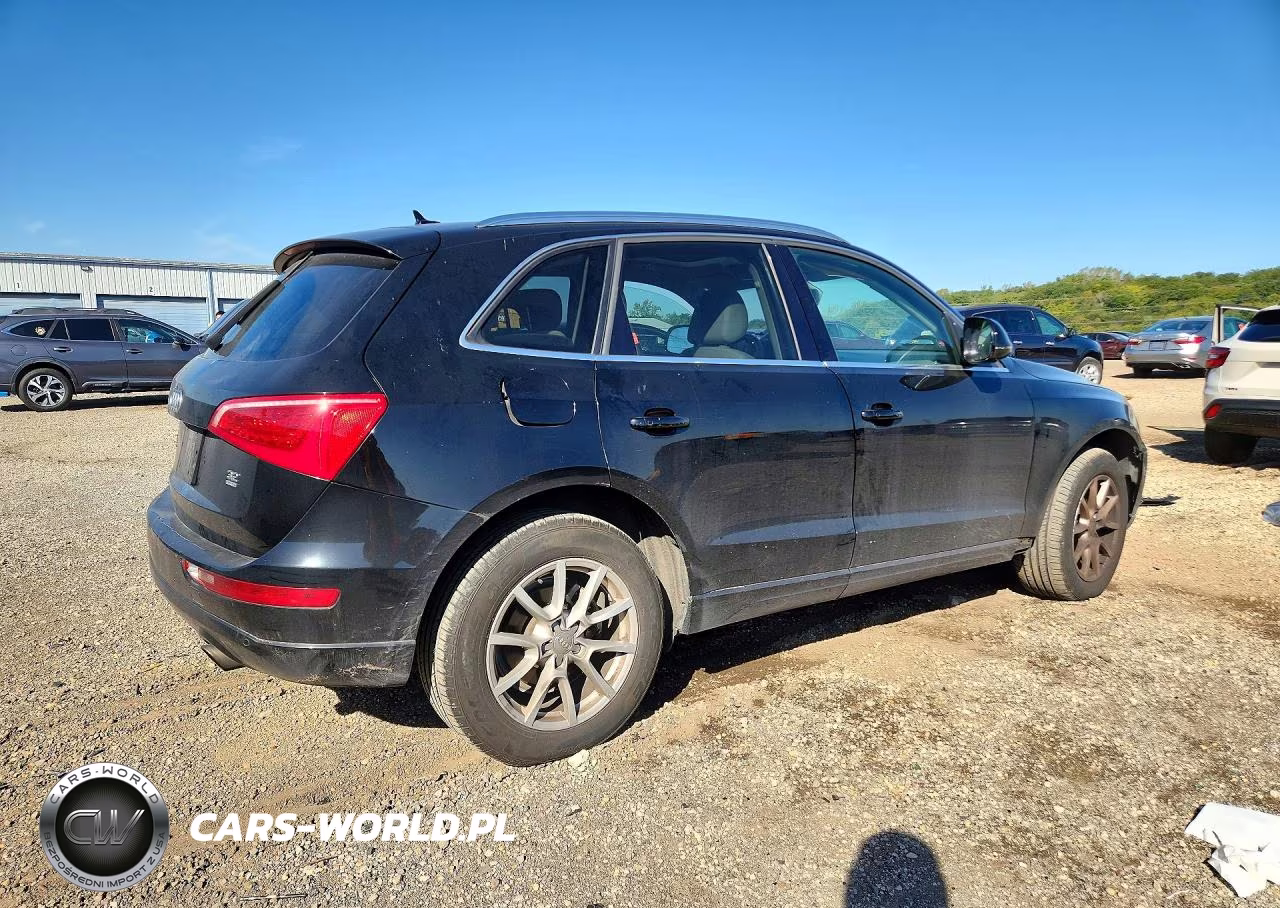2010 Audi Q5 Premium Plus VIN:WA1LKAFP8AA107109 - 3