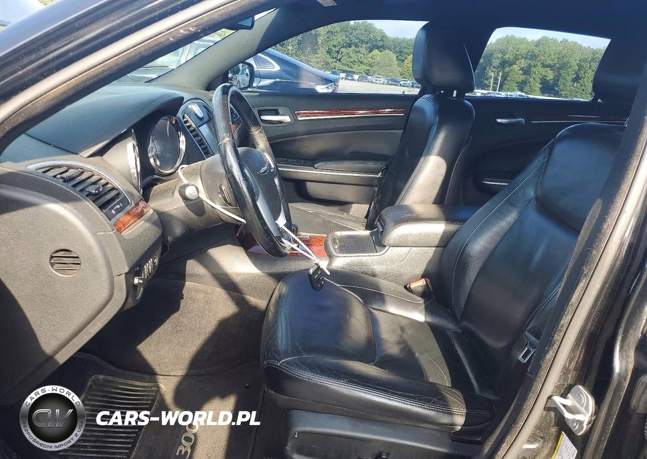 2013 Chrysler 300 VIN:2C3CCAAG5DH504765 - 7