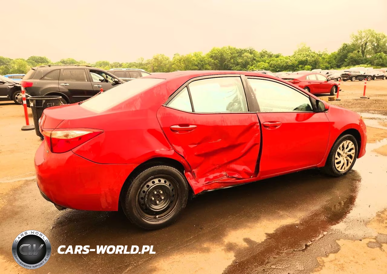2017 Toyota Corolla Le VIN:2T1BURHE0HC779855 - 3