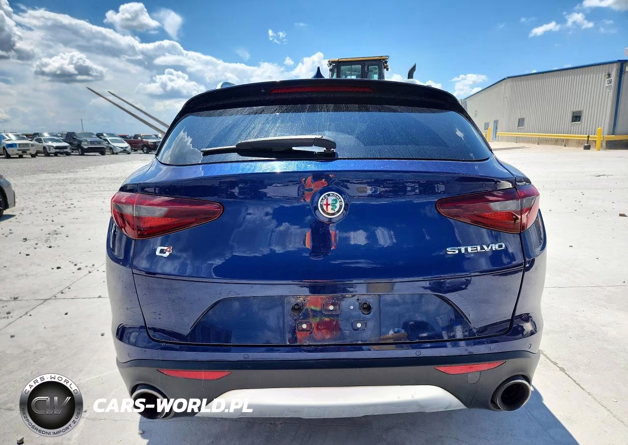 2018 Alfa Romeo Stelvio Ti VIN:ZASFAKBN8J7B64351 - 6