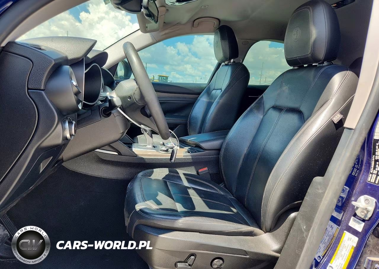 2018 Alfa Romeo Stelvio Ti VIN:ZASFAKBN8J7B64351 - 7