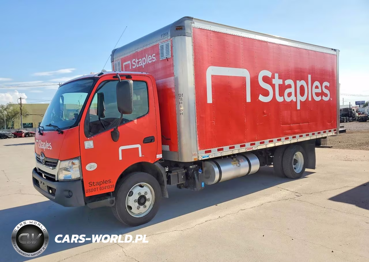 2018 Hino 195 – zdjęcie 1 z 13