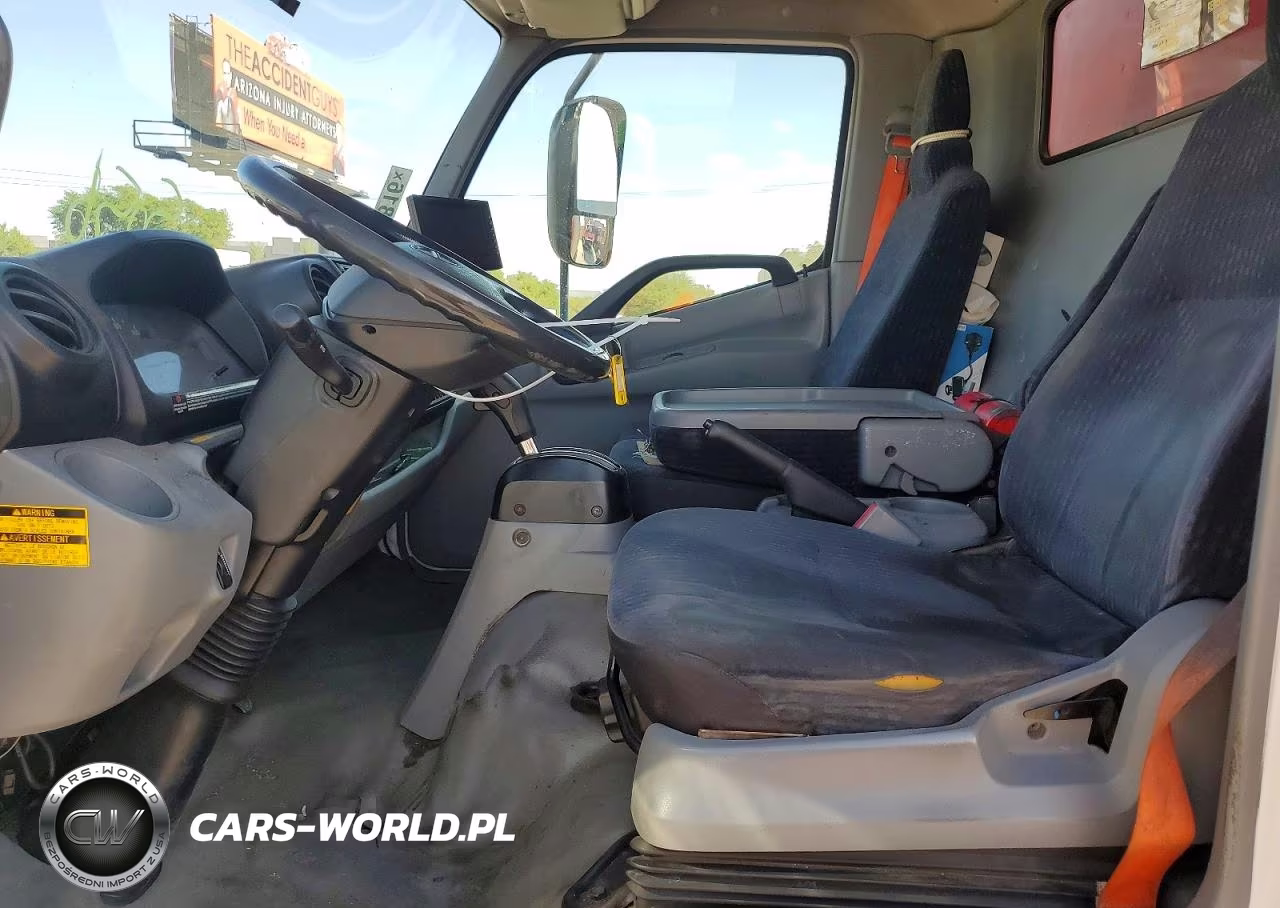 2018 Hino 195 VIN:JHHSDM2H1JK006397 - 7