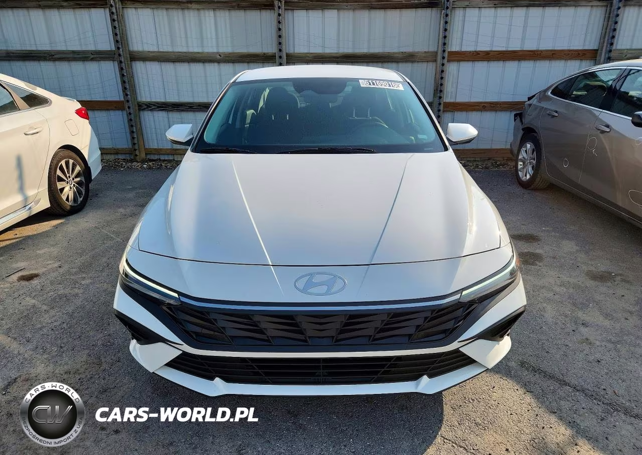 2026 Hyundai Elantra Hybrid Blue VIN:KMHLM4DJ4TU199915 - 5