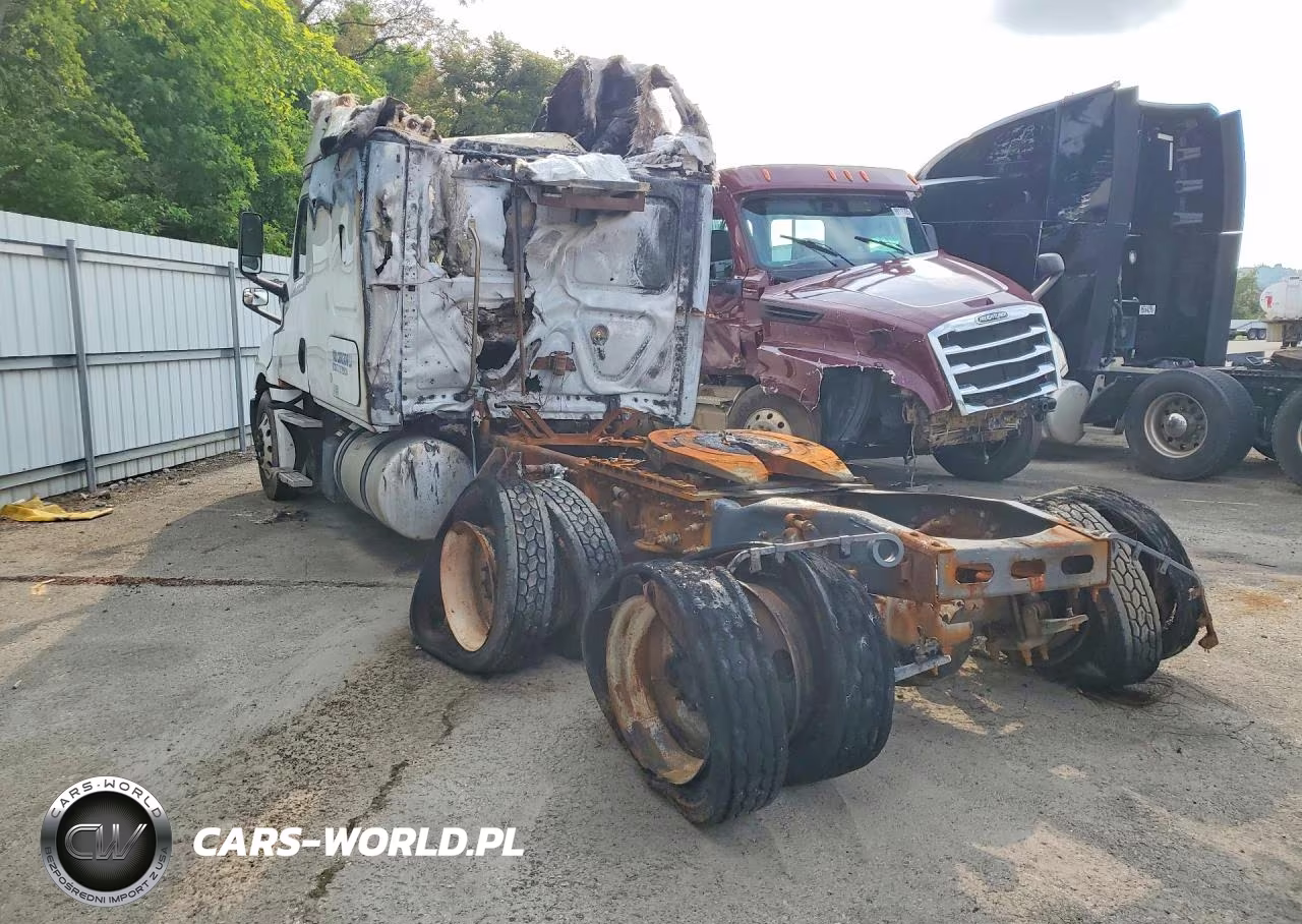 2019 Freightliner Cascadia 126 Semi Truck VIN:3AKJHHDR0KSKR1327 - 2
