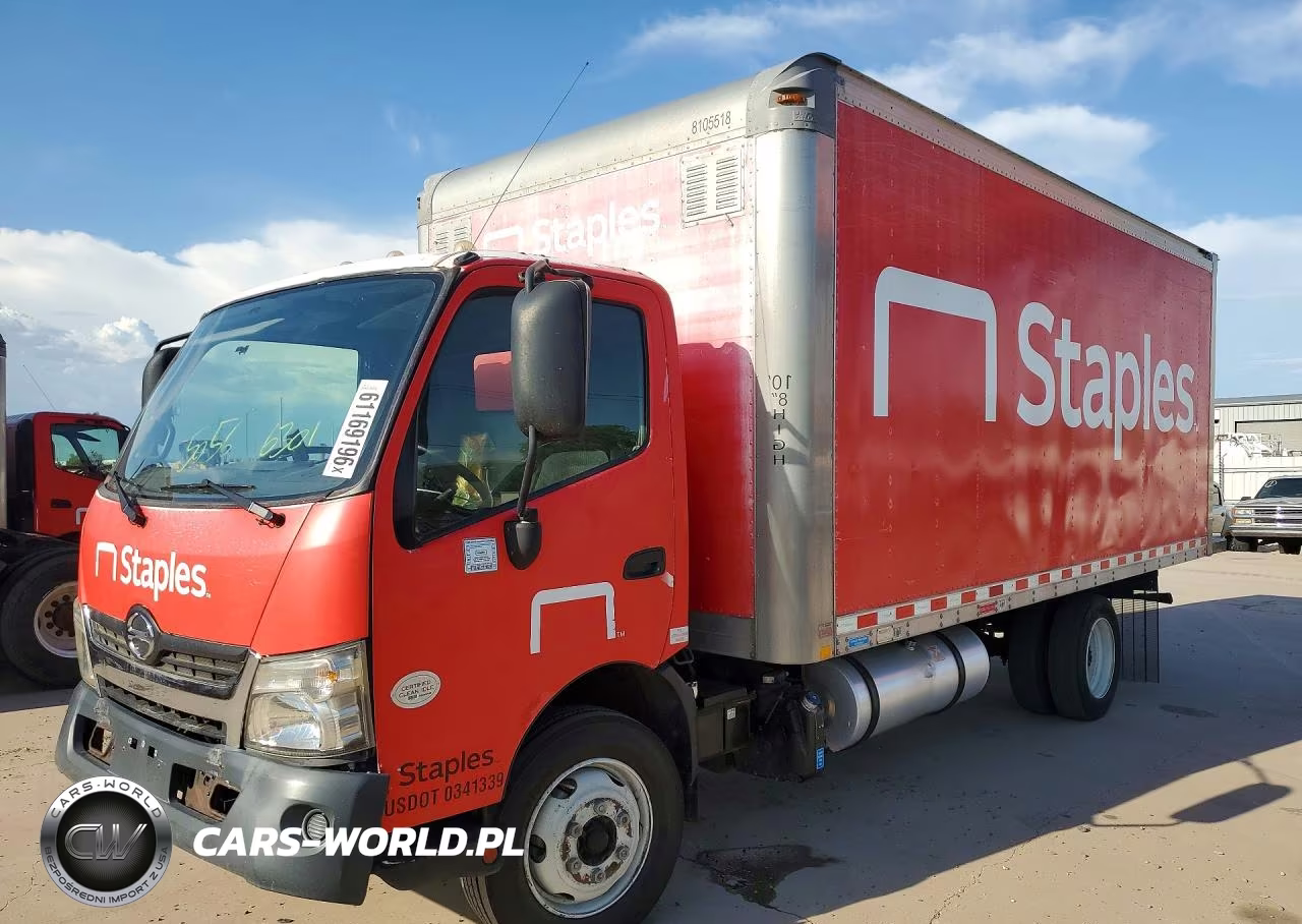 2018 Hino 195 – zdjęcie 1 z 13