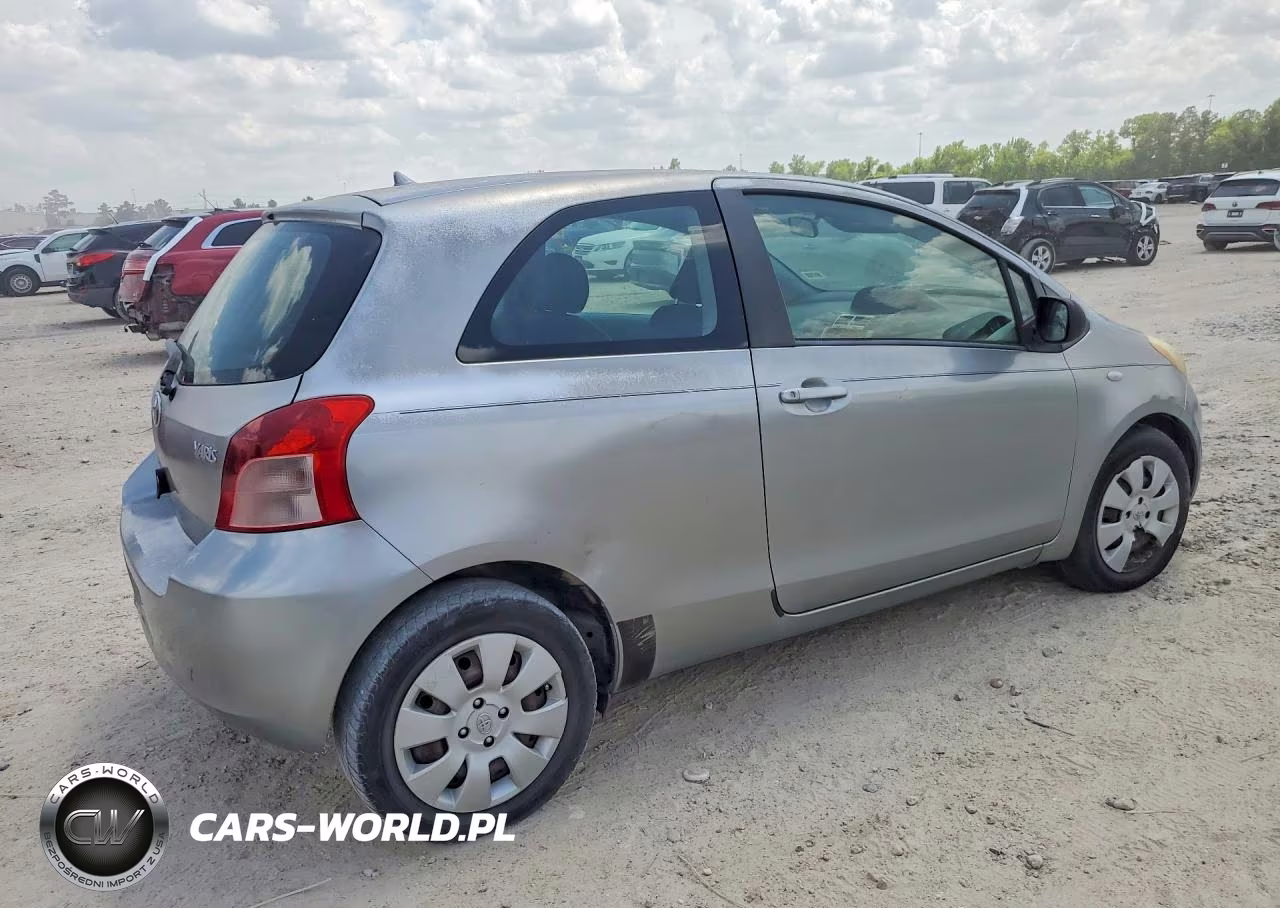2008 Toyota Yaris Base VIN:JTDJT923385208718 - 3