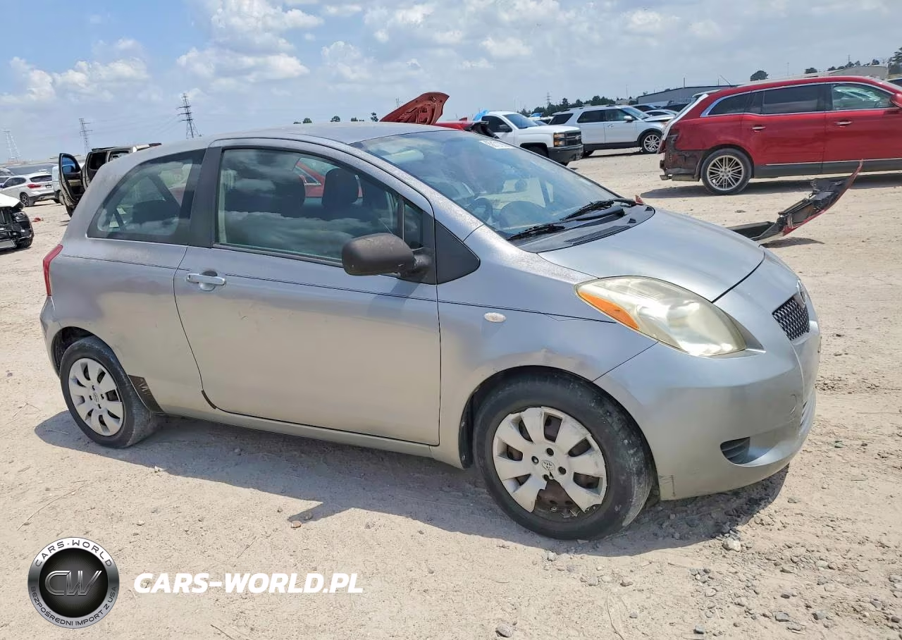 2008 Toyota Yaris Base VIN:JTDJT923385208718 - 4
