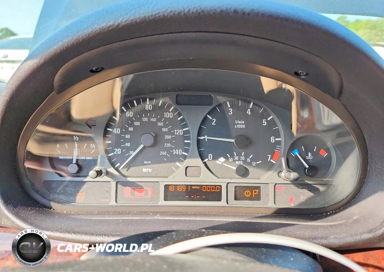 2005 BMW 325 I VIN:WBAEV33455KW20133 - 9