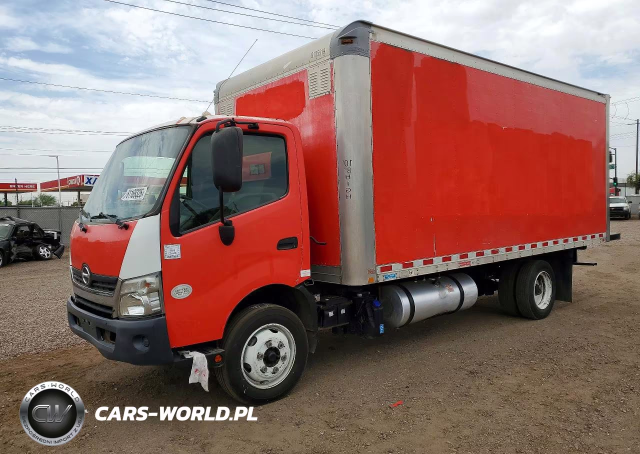 2018 Hino 195 – zdjęcie 1 z 13