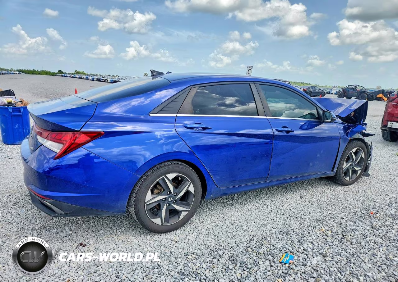 2021 Hyundai Elantra Limited VIN:5NPLP4AG6MH027143 - 3