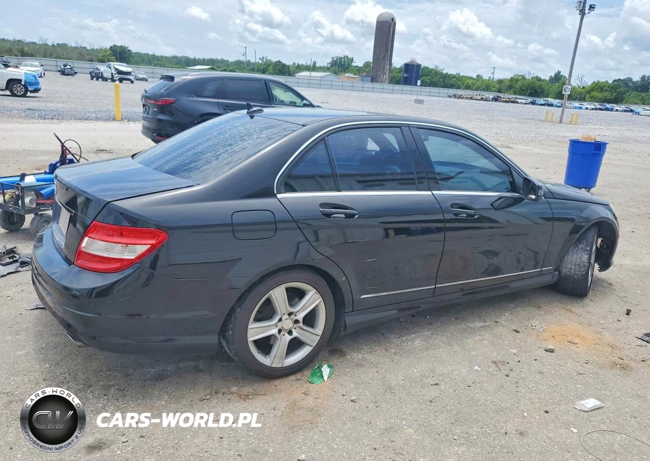 2010 Mercedes-Benz C 300 VIN:WDDGF5EB2AR103122 - 3