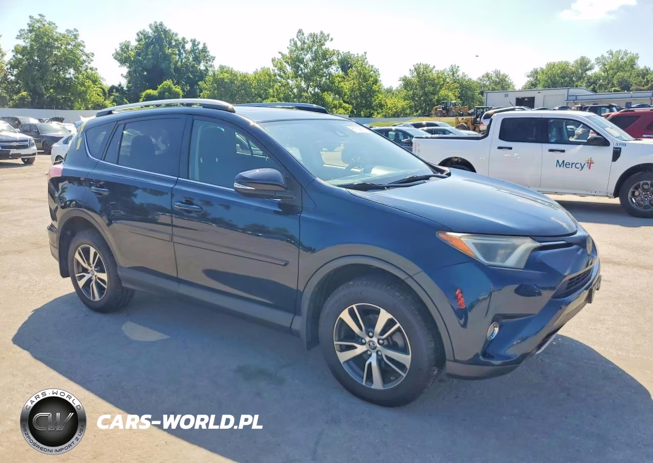 2018 Toyota Rav4 Xle VIN:JTMRFREV7JJ243797 - 4