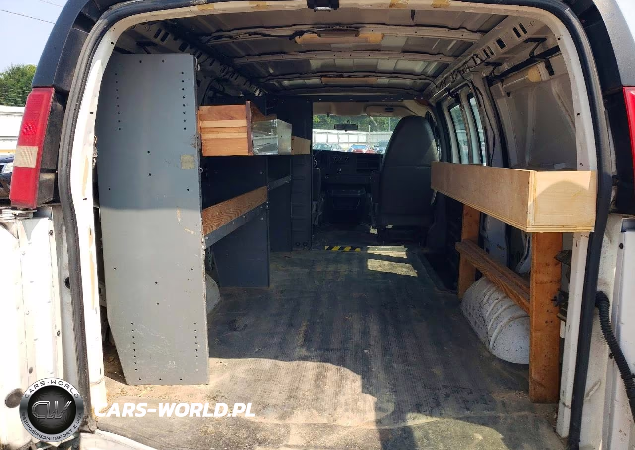 2014 Chevrolet Express G2500 VIN:1GCWGFCGXE1159689 - 10