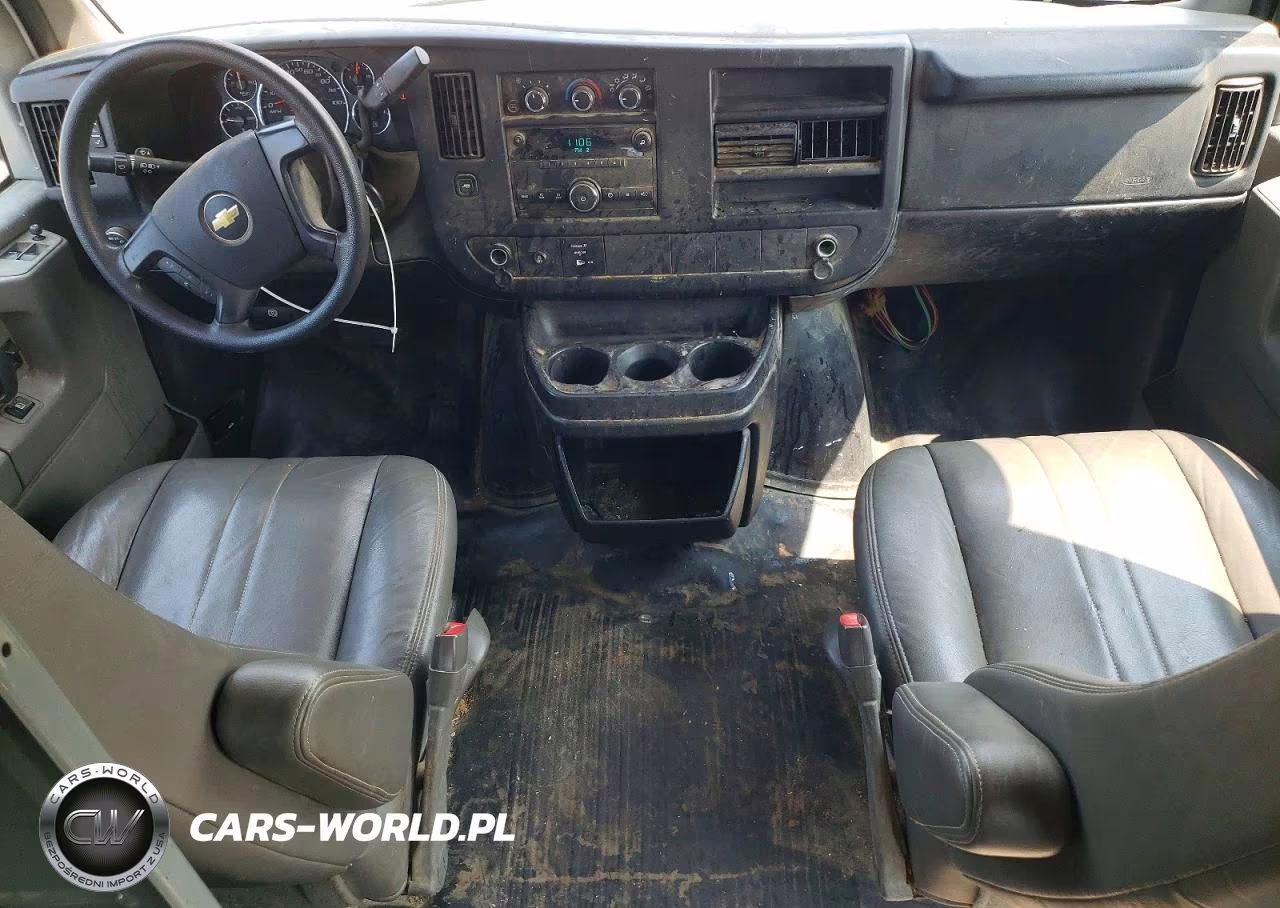 2014 Chevrolet Express G2500 VIN:1GCWGFCGXE1159689 - 8
