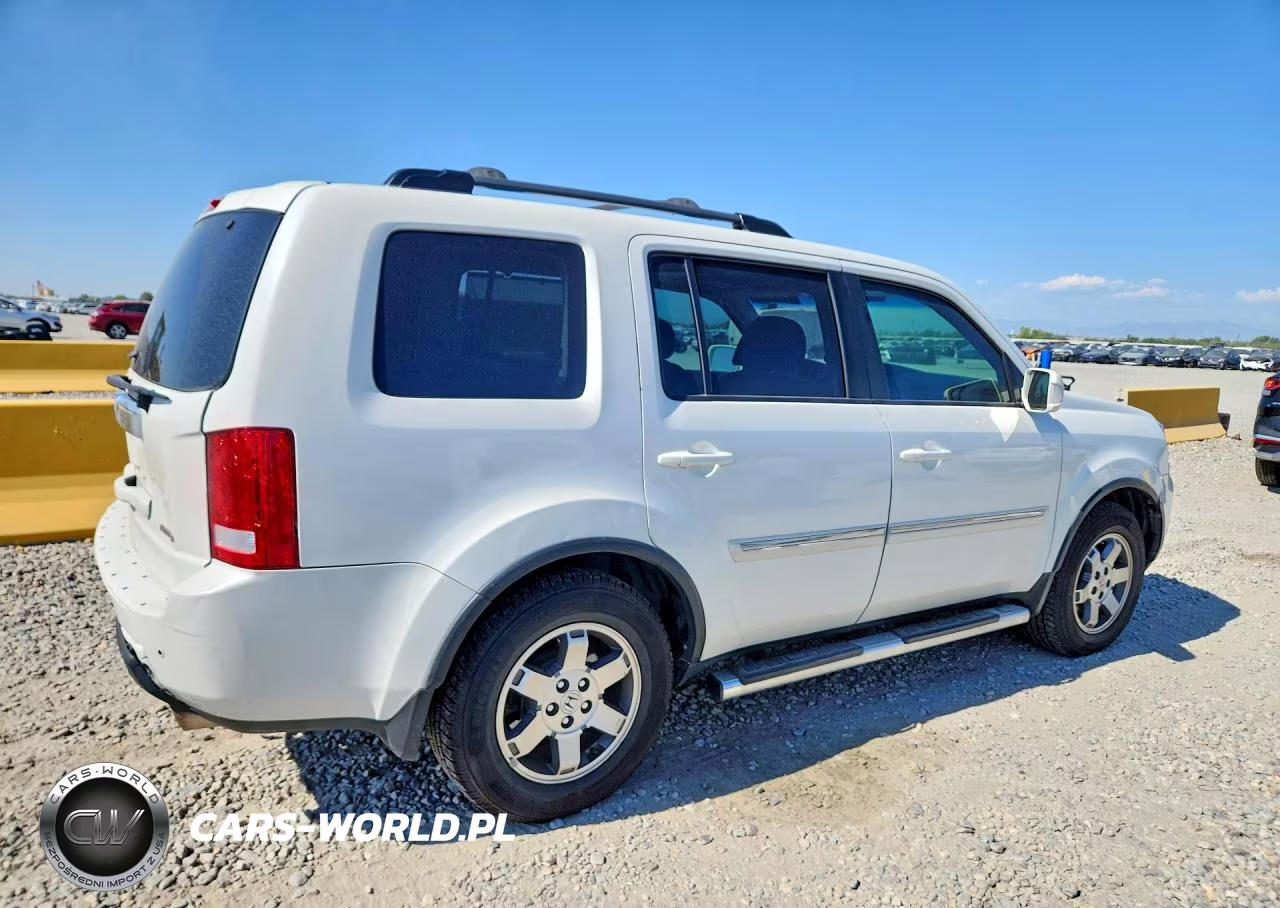 2011 Honda Pilot Touring VIN:5FNYF3H9XBB052262 - 3