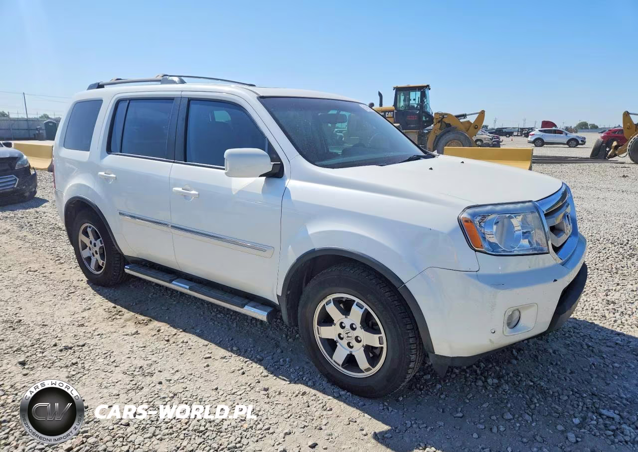 2011 Honda Pilot Touring VIN:5FNYF3H9XBB052262 - 4