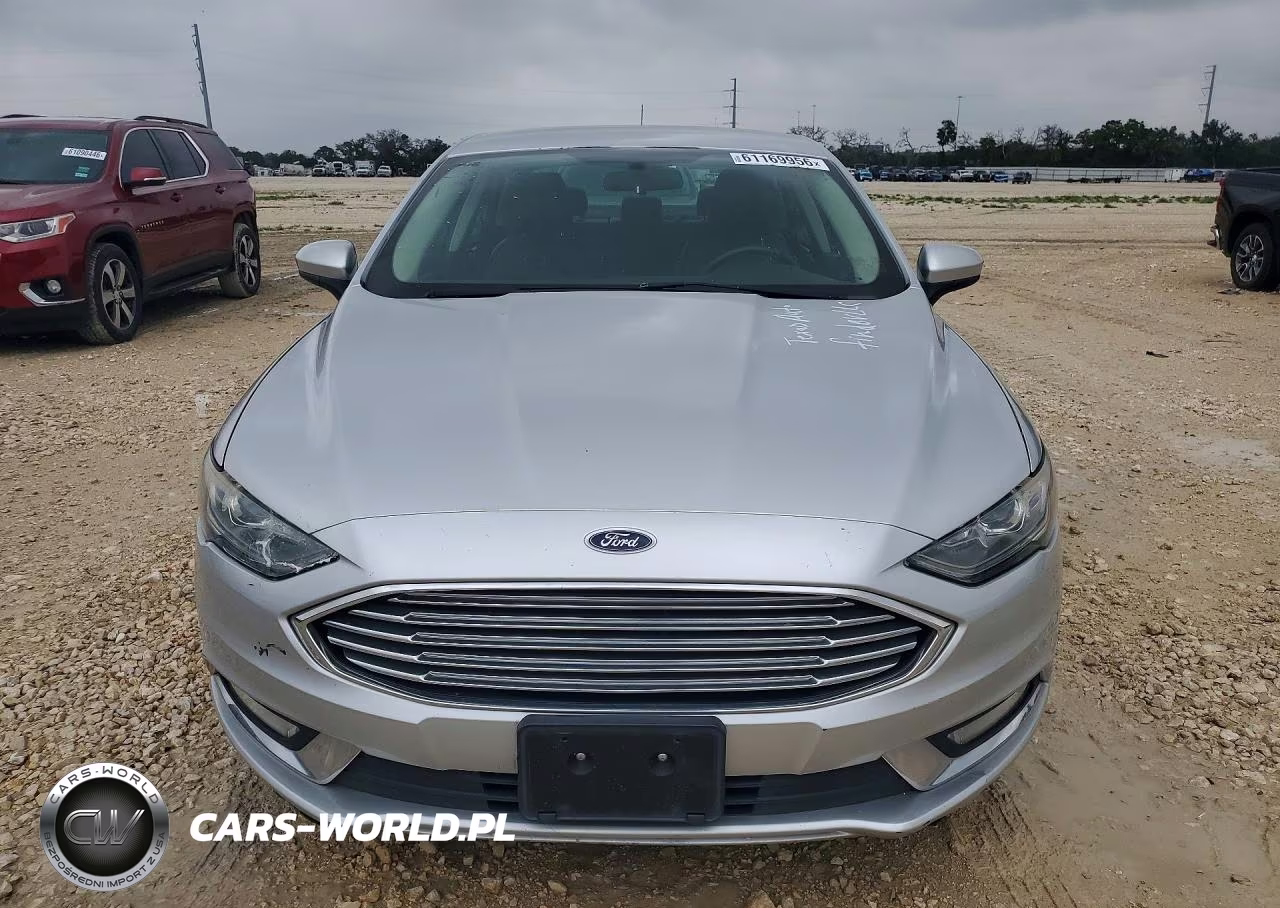 2017 Ford Fusion Se VIN:3FA6P0T92HR145817 - 5