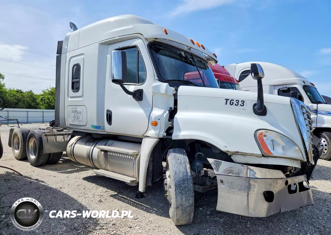 2014 Freightliner Cascadia Semi Truck VIN:3AKJGLDV2ESFK6613 - 4