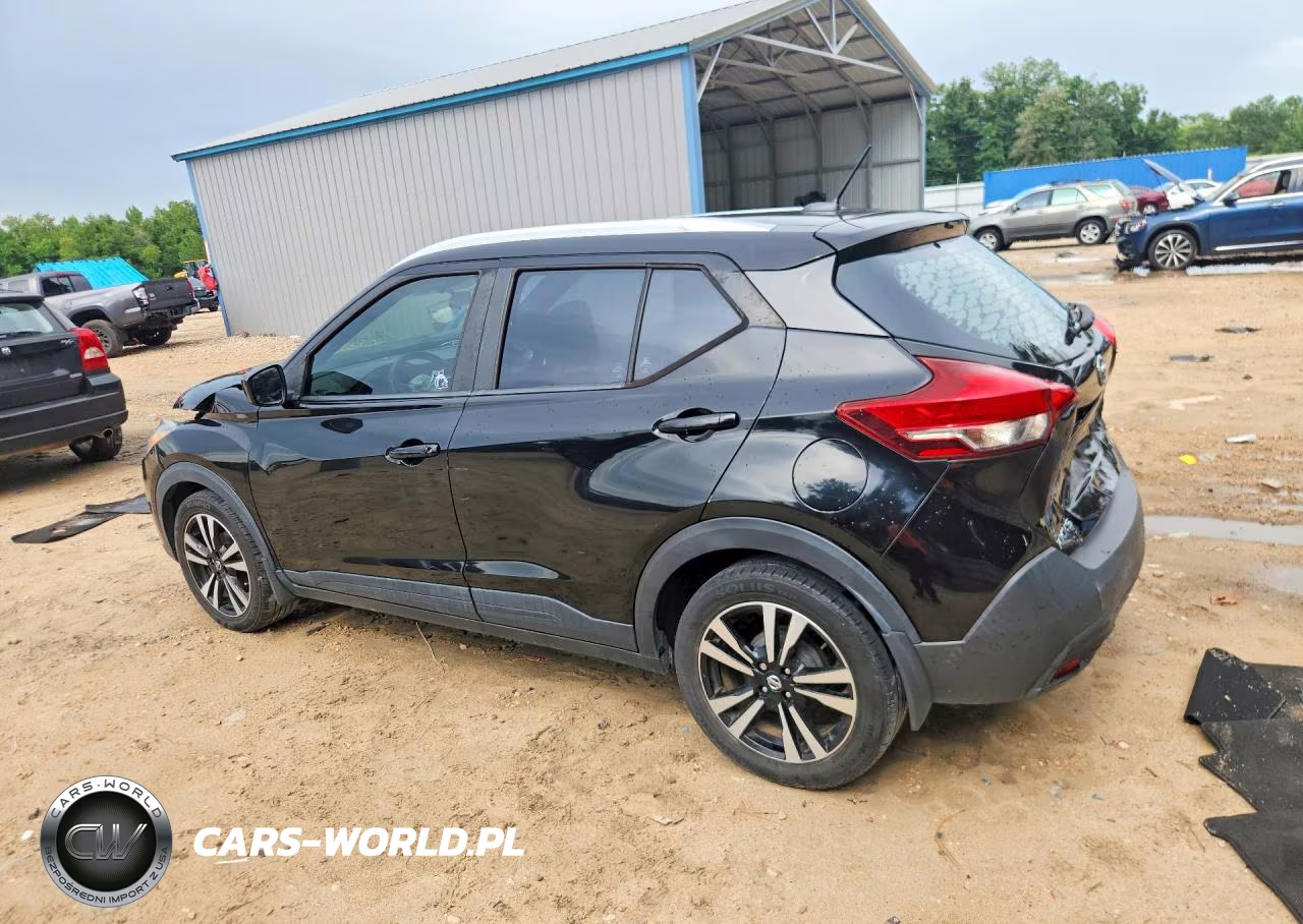 2019 Nissan Kicks Sv VIN:3N1CP5CU0KL560372 - 2