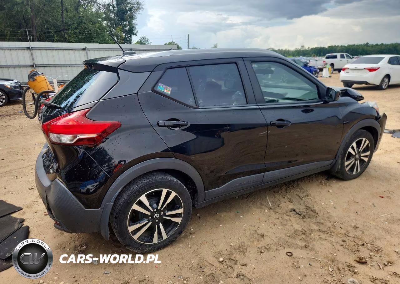 2019 Nissan Kicks Sv VIN:3N1CP5CU0KL560372 - 3