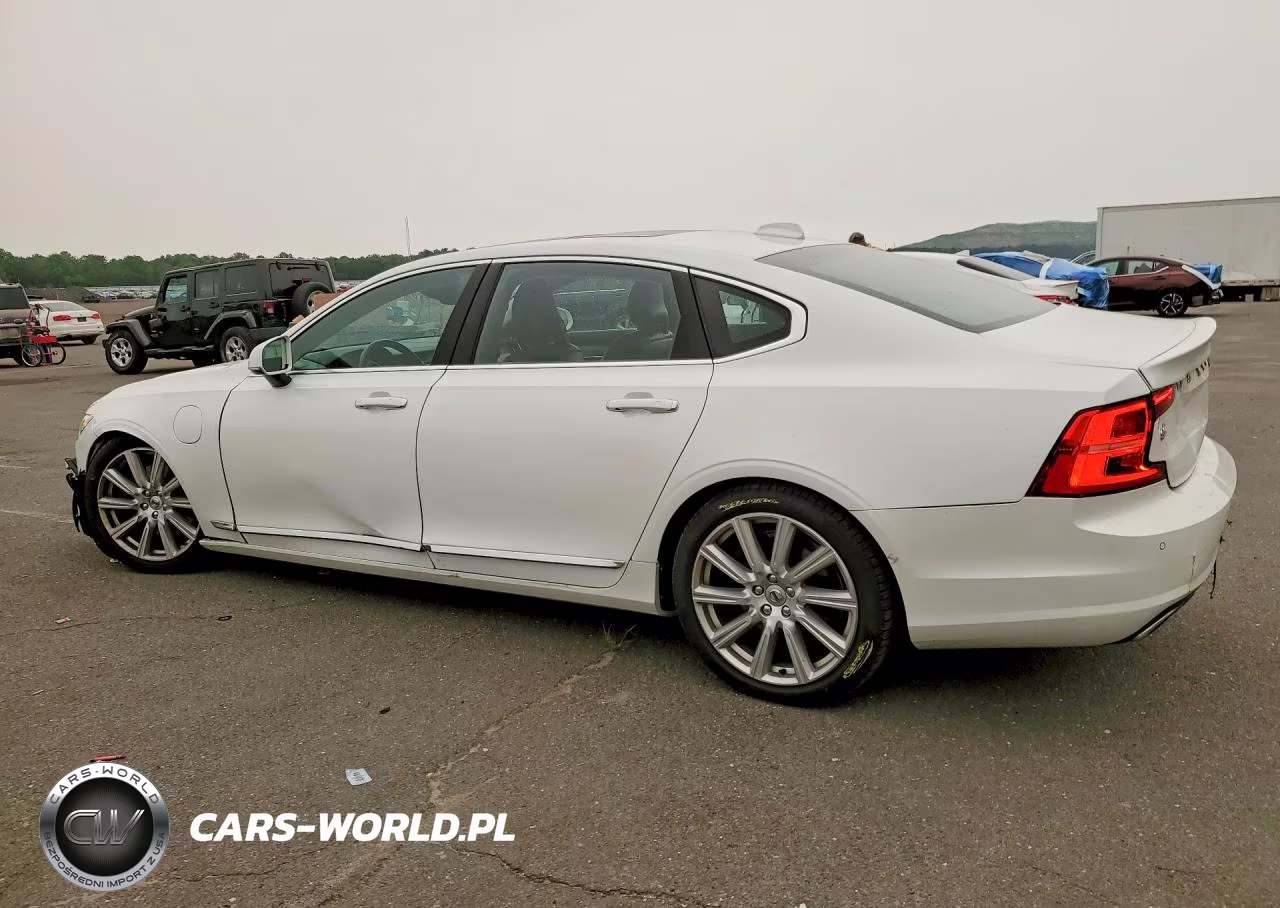 2018 Volvo S90 T8 Inscription VIN:LVYBC0AL9JP033296 - 2