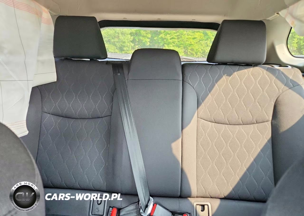 2022 Toyota Corolla Cross Le VIN:7MUCAAAG5NV001585 - 10