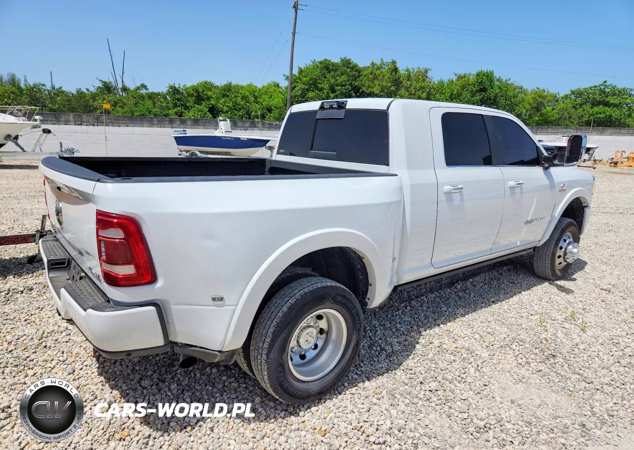 2022 Ram 3500 Longhorn VIN:3C63RRNL8NG135215 - 3