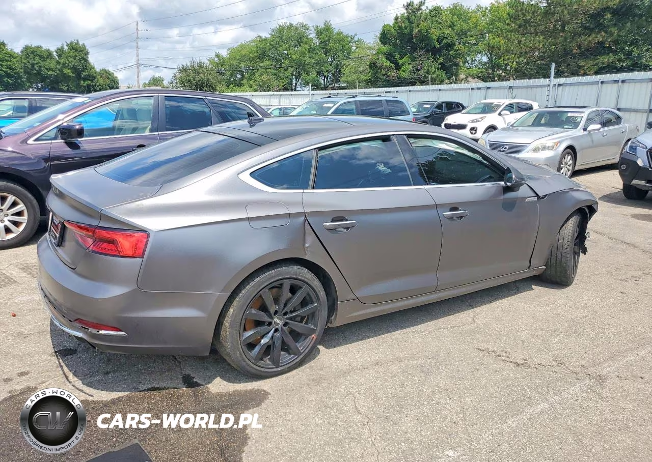 2018 Audi A5 Premium VIN:WAUANCF53JA007768 - 3