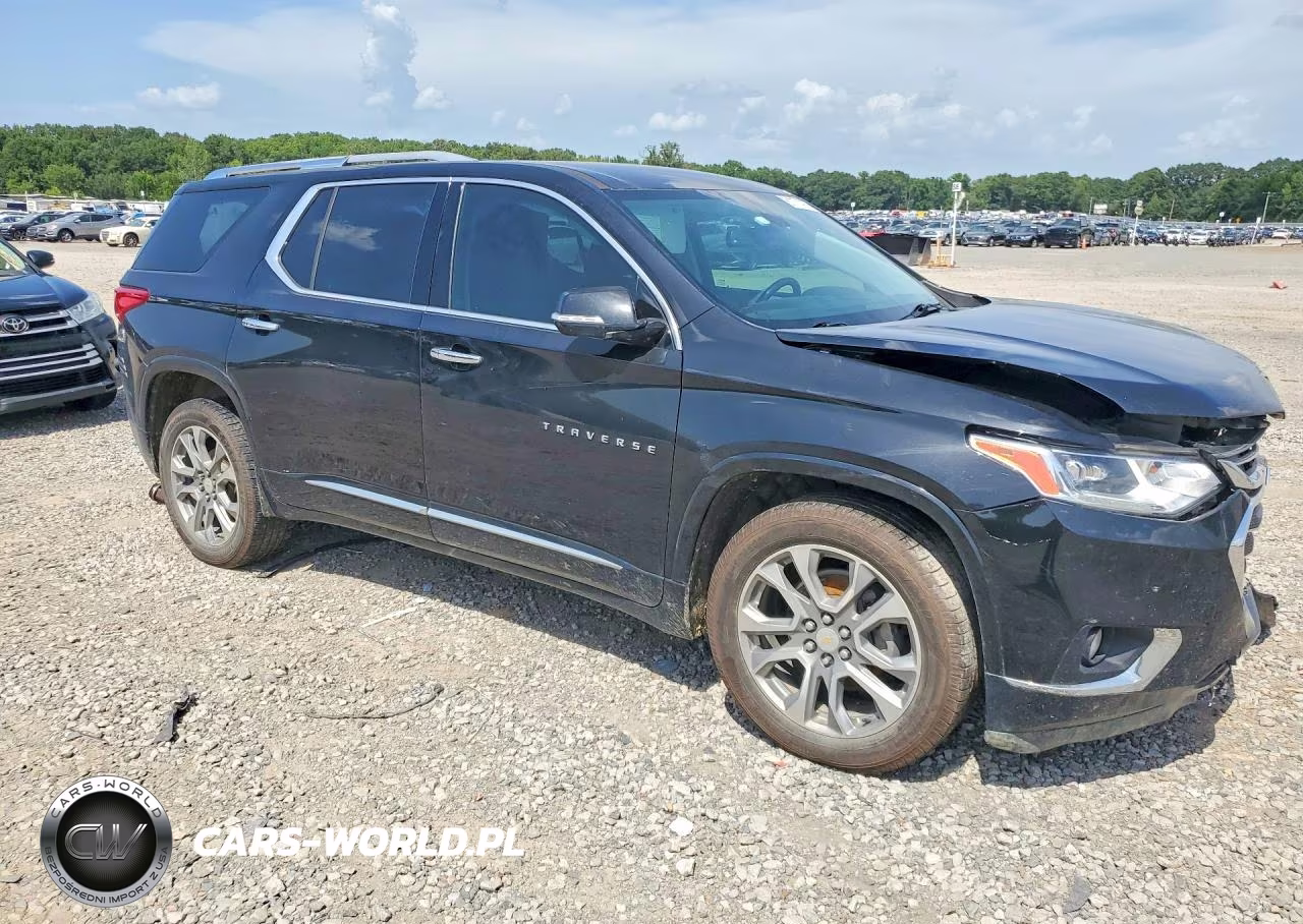 2018 Chevrolet Traverse Premier VIN:1GNEVJKW2JJ170054 - 4