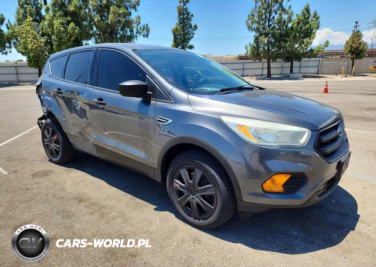 2017 Ford Escape S VIN:1FMCU0F78HUC04471 - 4